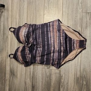 EUC Leilani Women's sz 14 Onepiece Swimsuit w/built-in bra